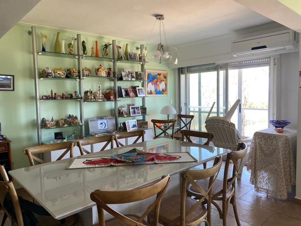 Apartamento 4 dormitorios, primera linea Mansa