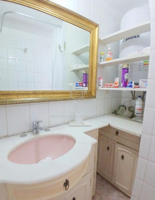 Apartamento 2 dormitorios, 2 baños , Balcón y cochera en