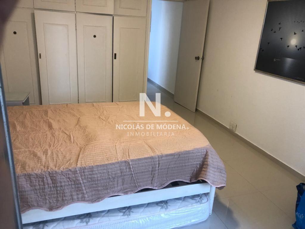 Venta Apartamento de 1 dormitorio en La sobre Av.