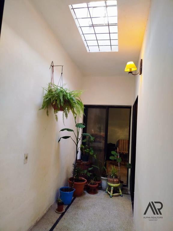 Casa en venta c/ cochera en Cordón