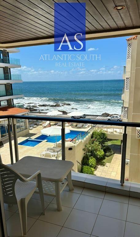 Apartamento de 2 dormitorios con vista al mar y