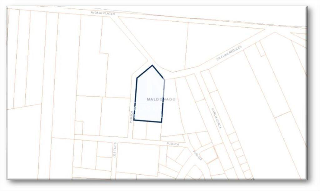 En venta hermoso terreno en Punta del Este.