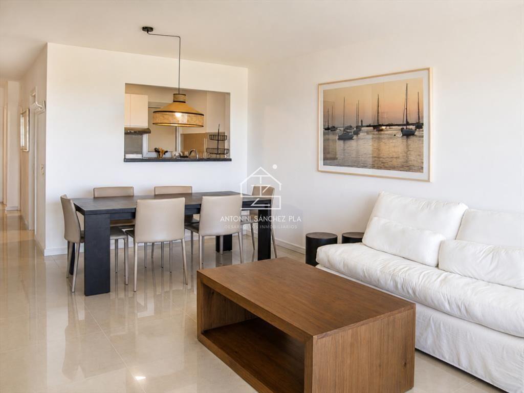 Apartamento de 3 Dormitorios en Venta Primera Línea del Ma