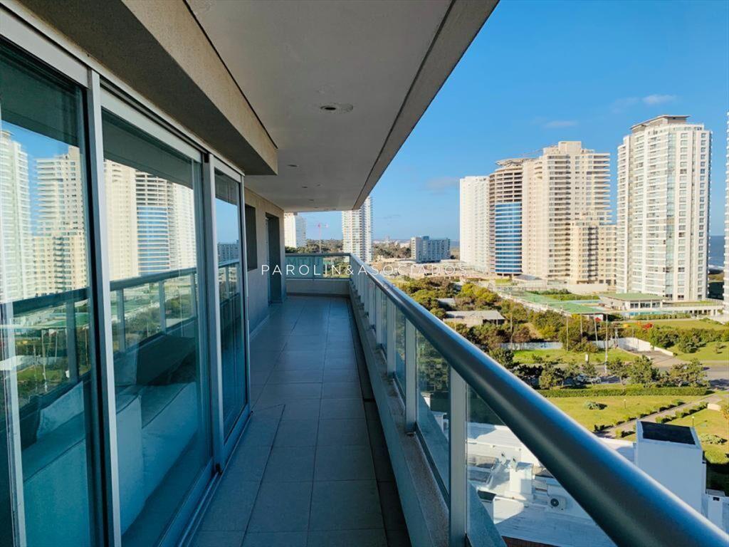 Apartamento en venta de 3 dormitorios en Brava