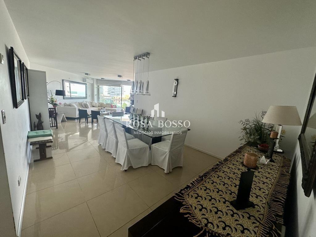 Alquiler de apartamento de 3 dormitorios + en en