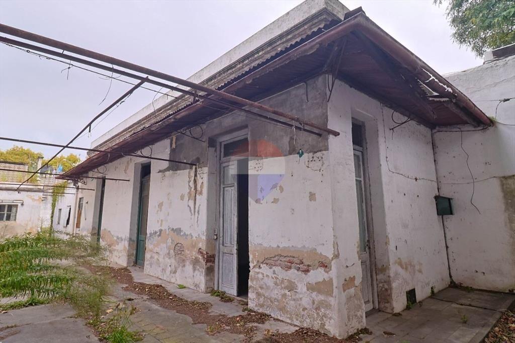 VENTA CASA A RECICLAR LA COMERCIAL
