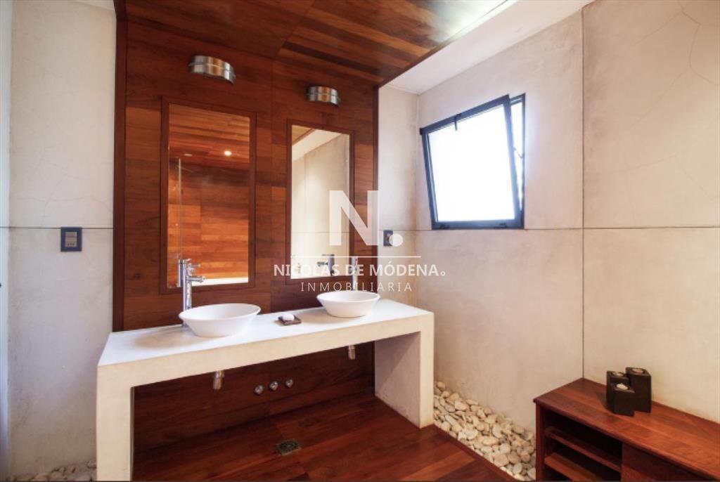 Vende casa de 5 dormitorios en Roosevelt, Punta