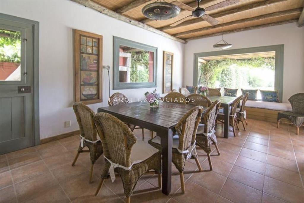 CASA DE 9 DORMITORIOS EN LA BARRA, PUNTA DEL