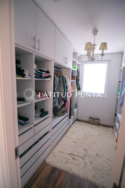 Hermosa casa en barrio privado
