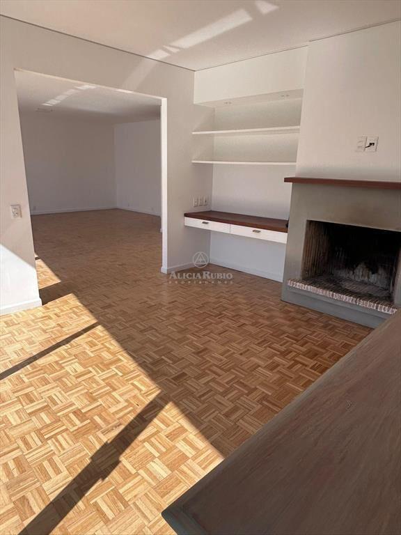 PENTHOUSE CON VISTA RAMBLA! MARTI Y RAMBLA! 103 MTS + 3O...