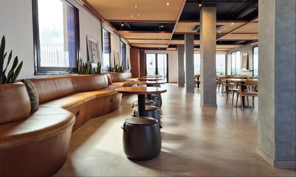 - ALQUILER - OFICINA PRIVADA - COWORK - PLAZA INDEPENDENCIA