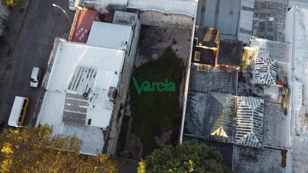 Venta terreno General Flores ideal edificio local