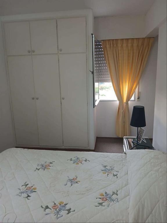 HERMOSO APARTAMENTO A METROS DE RAMBLA 4 dormitorios 2 baño