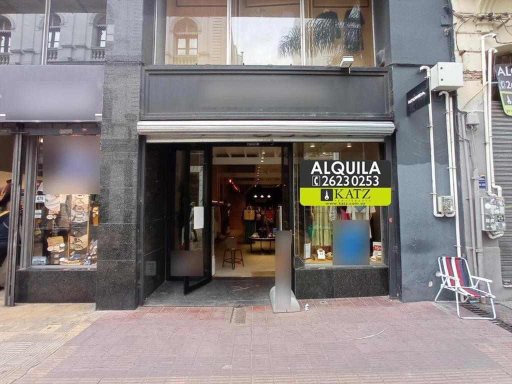 Sarandi y 33, 220 m2, doble altura, 7 mts de frente , nuevo