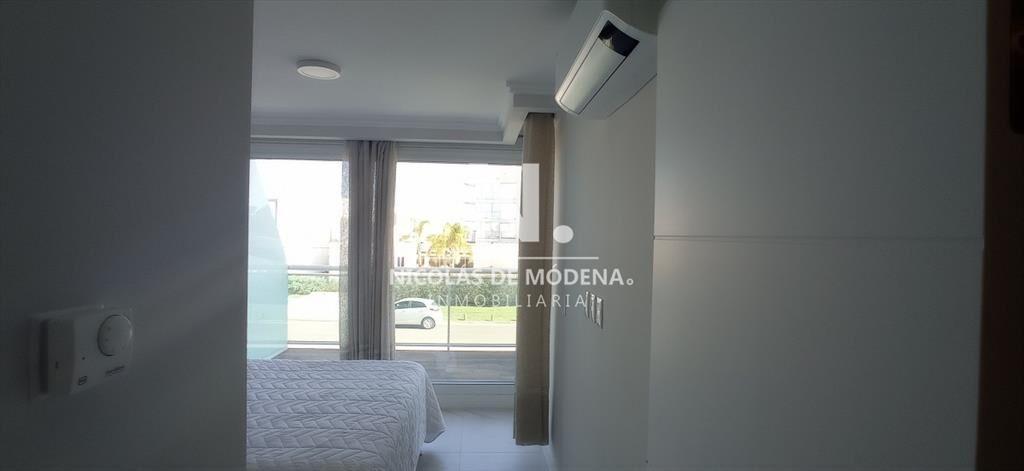 Apartamento en venta, frente al mar, playa mansa, 1 dormito