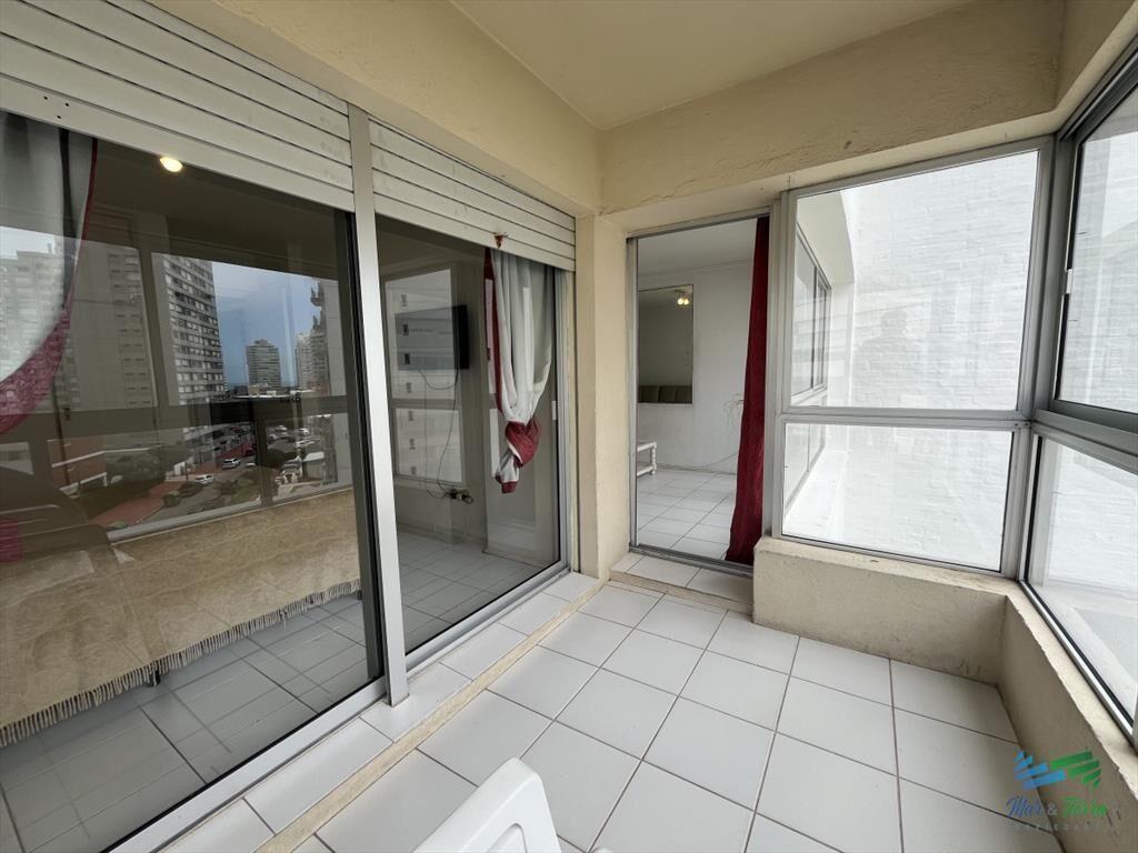 En venta apartamento 1 dormitorio con excelentes servicios,