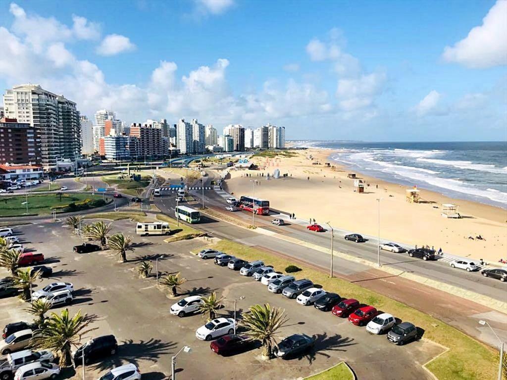 MUY LINDO DEPARTAMENTO A PASOS DE PLAYA BRAVA!!