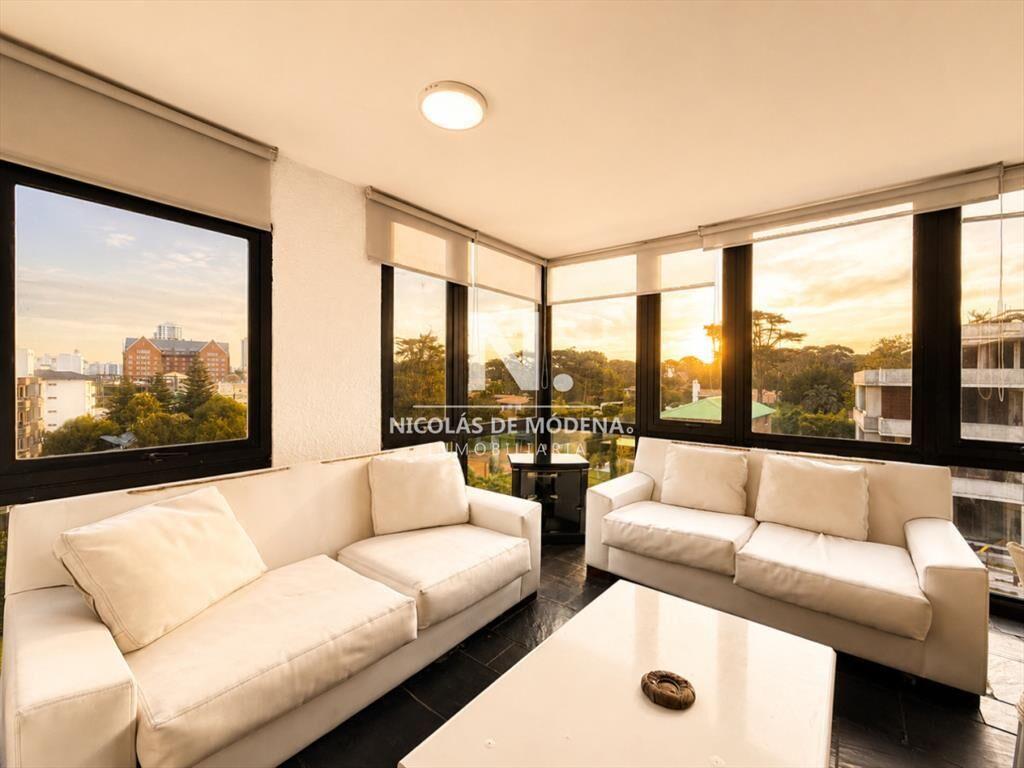 Apartamento en Playa Brava - 2 Dormitorios y 2 -