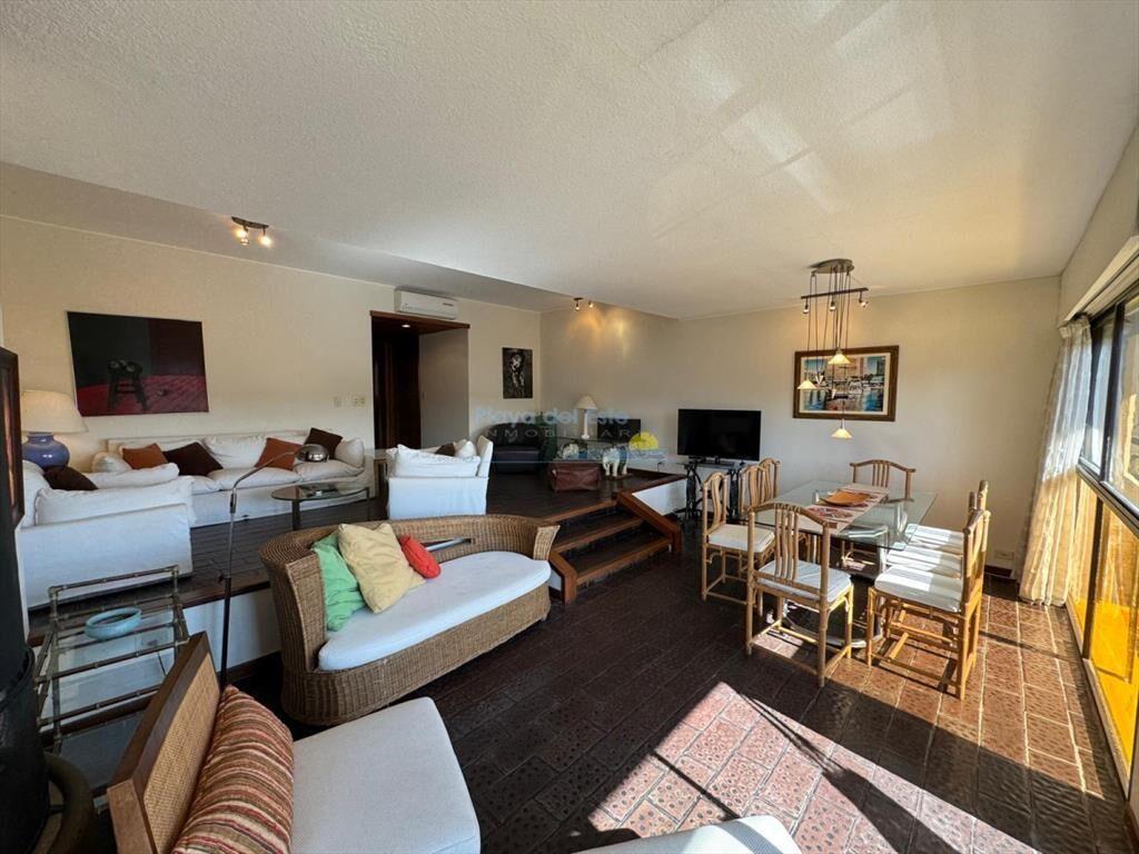 Apartamento en alquiler de 3 dormitorios en , del