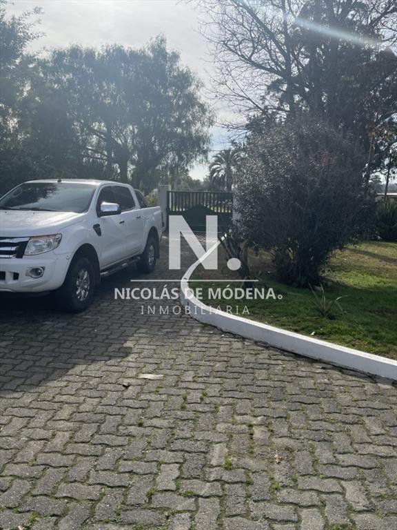 Vende Chacra amplio, con casa de 3 dormitorios en
