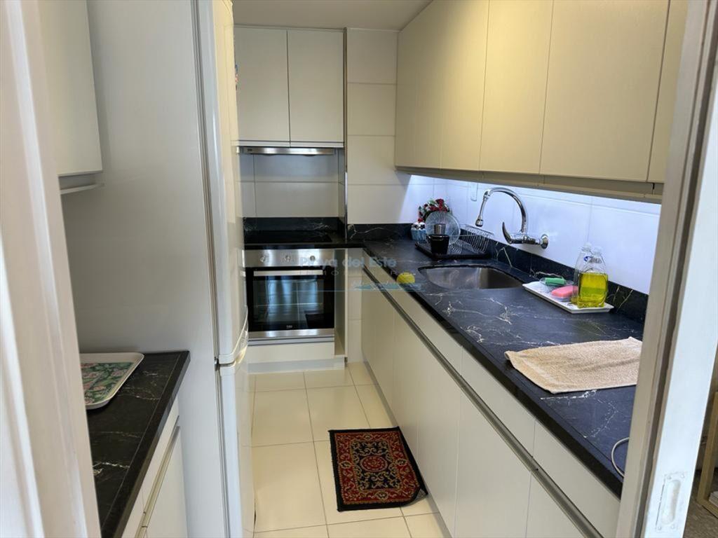 Apartamento en Venta de 2 Dormitorios en La , del