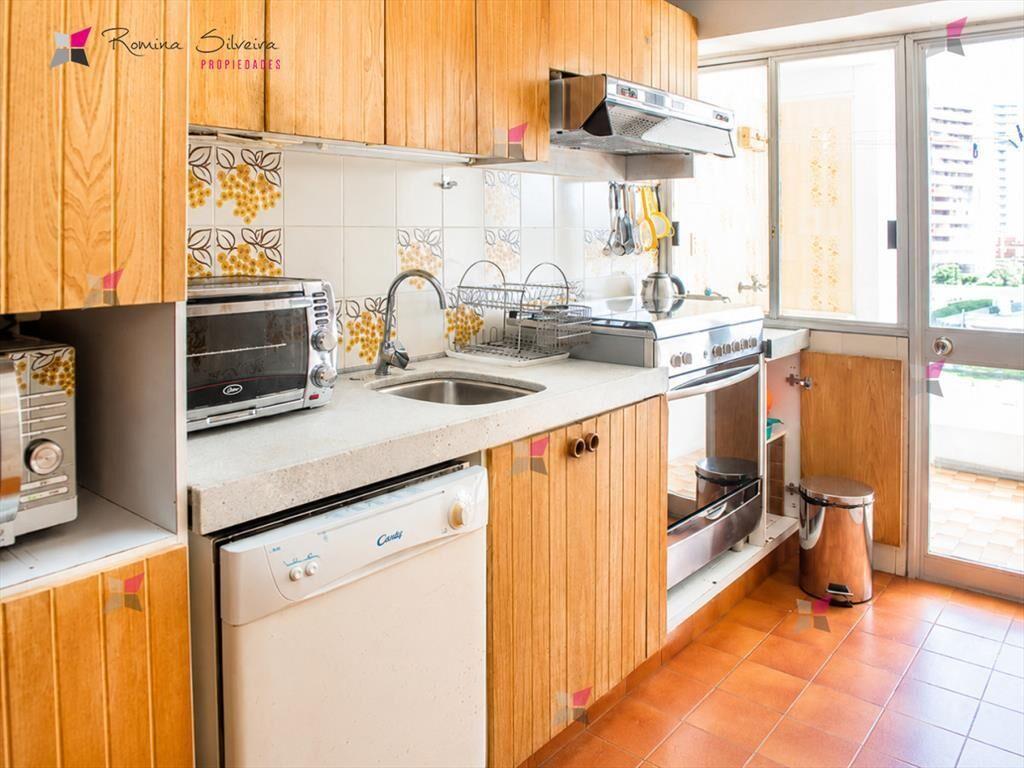 Vende apartamento de 2 dormitorios con vista al ,