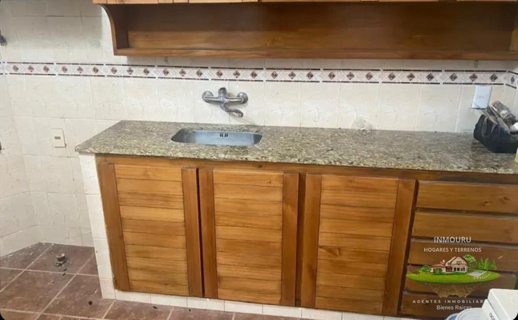 Se alquila casa en Jacinto Vera