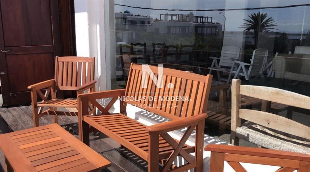 Hermoso apartamento en 2 plantas con vista al mar