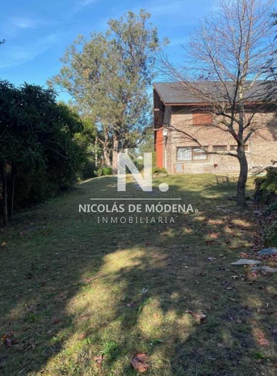 Casa en venta en Pinares de 3 dormitorios, sobre Camino a l