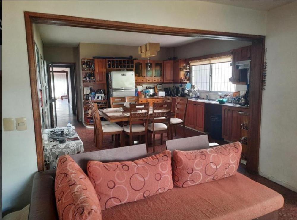 Venta casa 5 dorm en Atahualpa, Bv. Artigas y Ramón Márquez