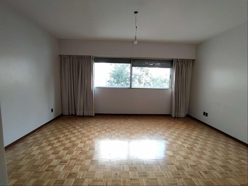 Venta Apartamento con Renta Pocitos 3 Dormitorios 4 Baños