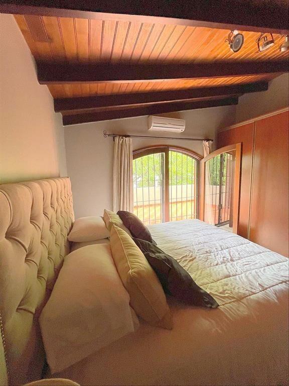 Casa Venta. 4 dorm,3 baños, patio c/parrillero, gje x 3