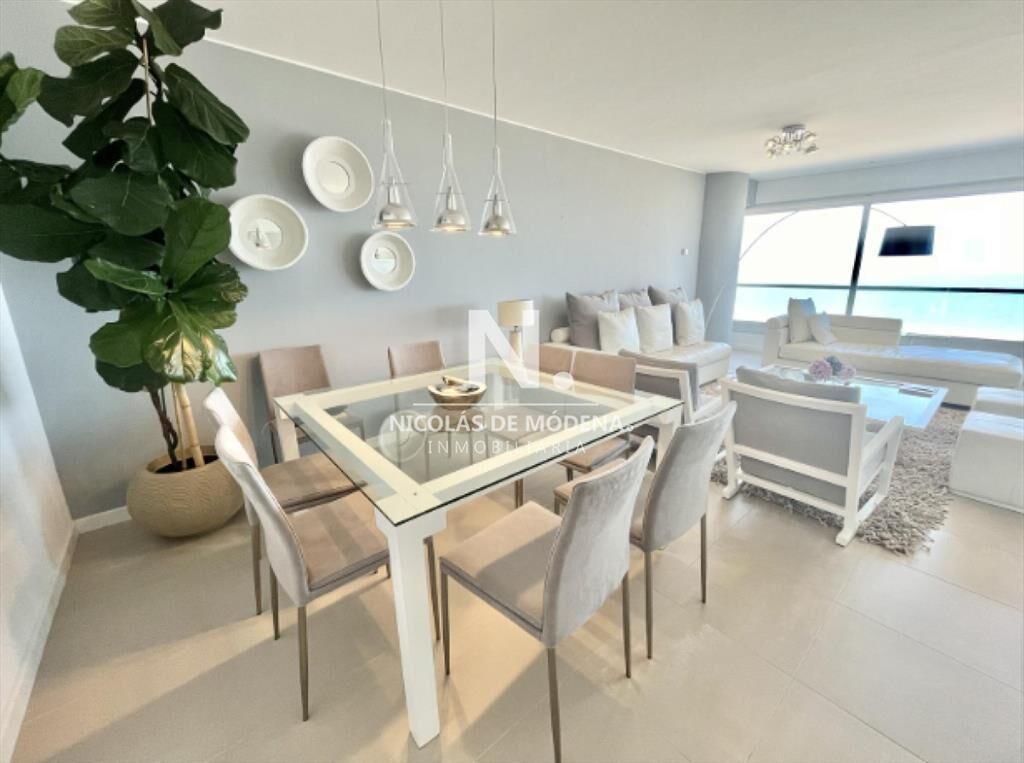 Vende apartamento de 2 dormitorios en Brava, del