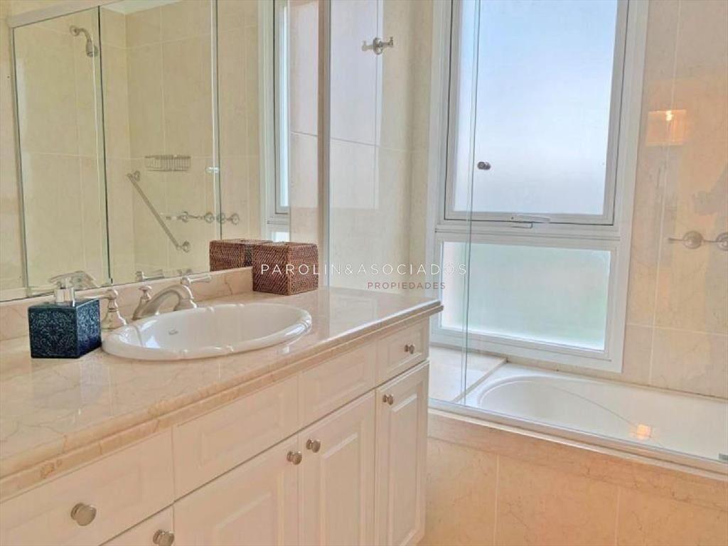 Apartamento en venta de 3 dormitorios en Le Punta