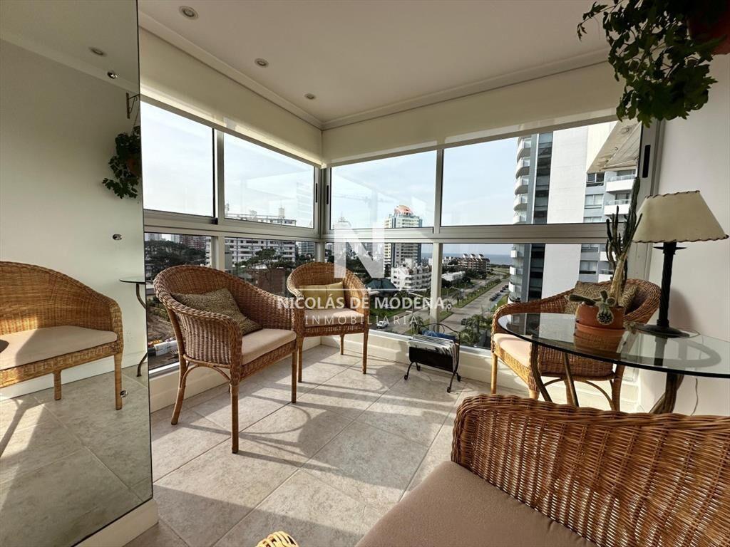 Apartamento de 2 dormitorios y medio en Playa ,