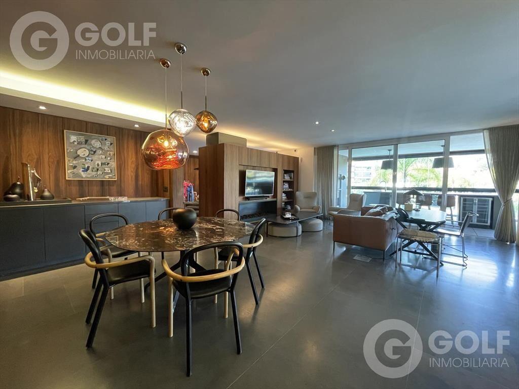Venta de apartamento 4 Dormitorios en Parque Miramar