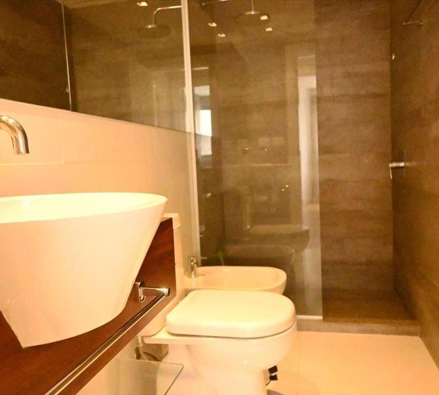 Venta 2 dormitorios 2 baños + Garage - Golf con renta