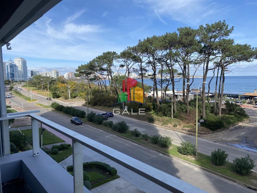 Apartamento en Mansa - Punta del Este Frente al