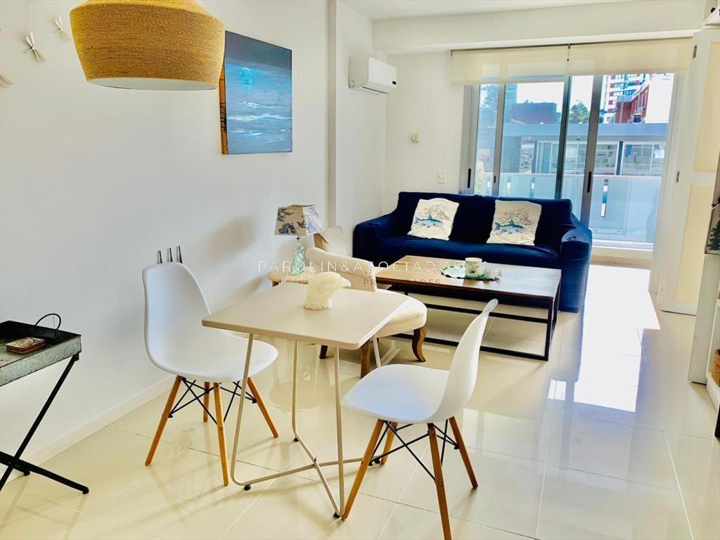 Apartamento de 2 dormitorios en venta en Arenas