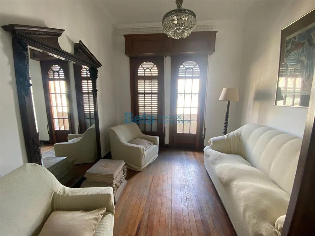 VENTA DE APARTAMENTO 3 DORM Y SERVICIO CIUDAD