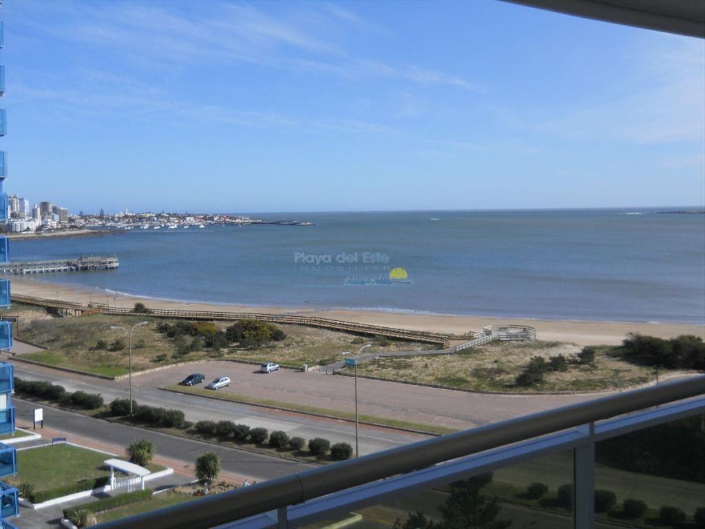 Apartamento en Venta de 3 dormitorios en Edificio