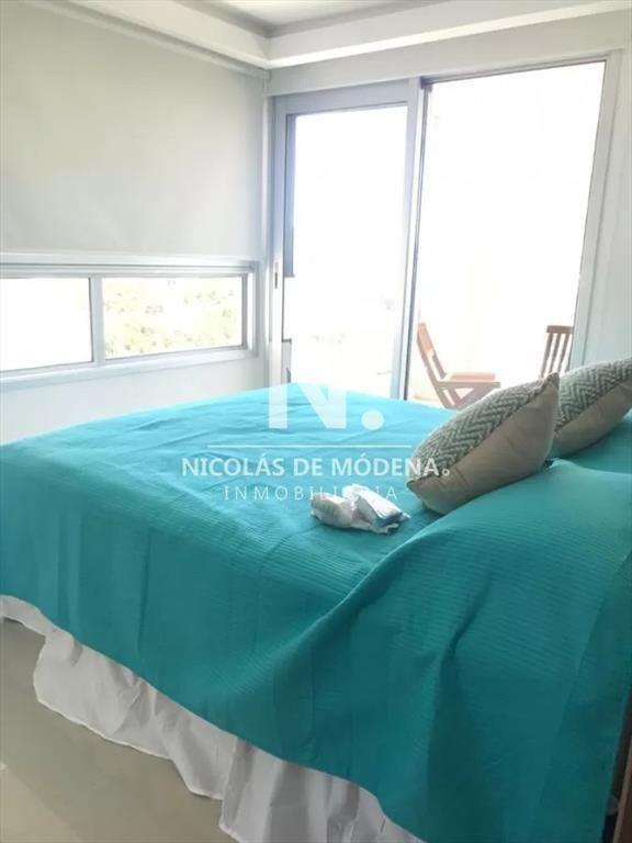 Impecable departamento, comodo e iluminado.