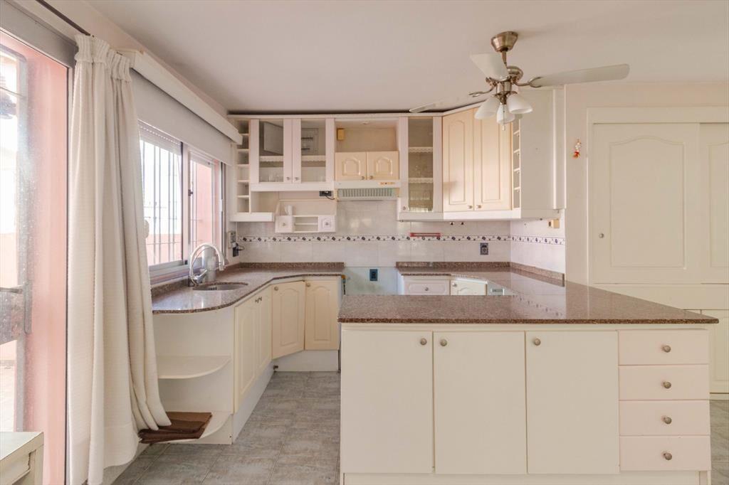Venta de casa 5 dormitorios en Lomas de Solymar