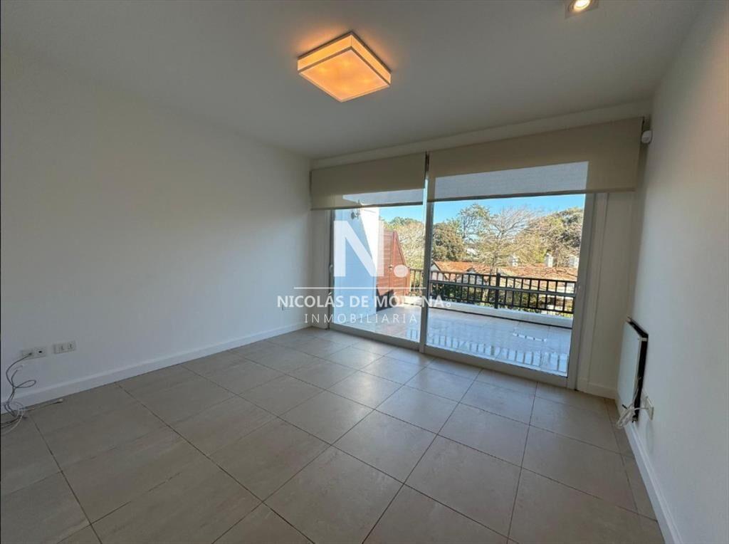 Apartamento de 3 dormitorios y 3 baños