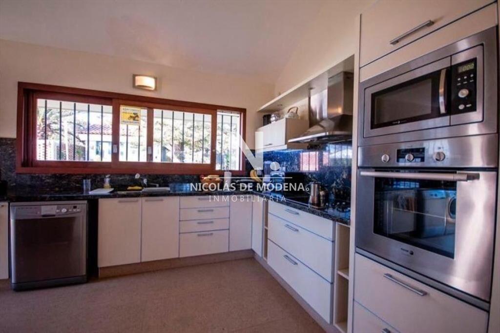 Excelente casa en venta y alquiler - Playa Mansa