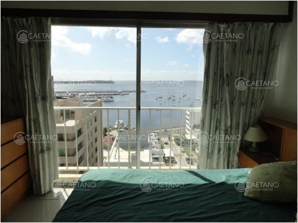 Apartamento en Peninsula, 2 dormitorios *