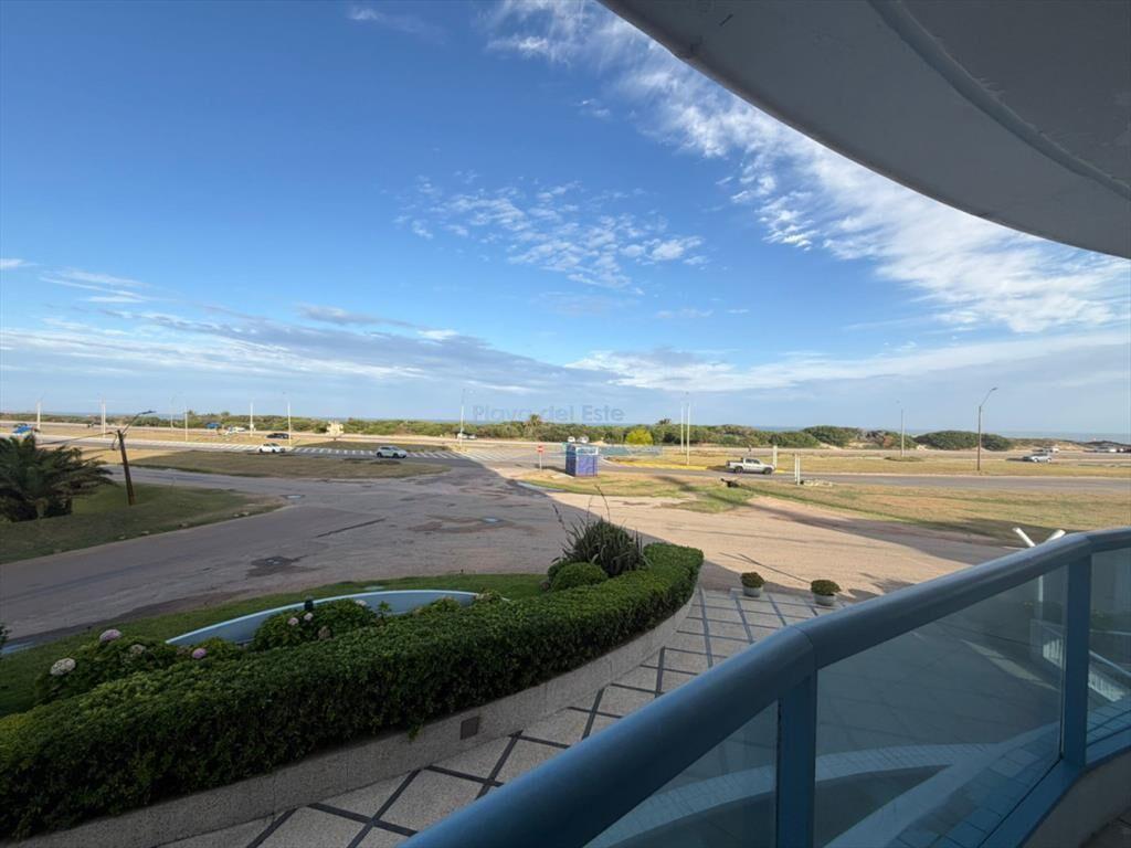 Apartamento en venta de 3 dormitorios en Punta ,