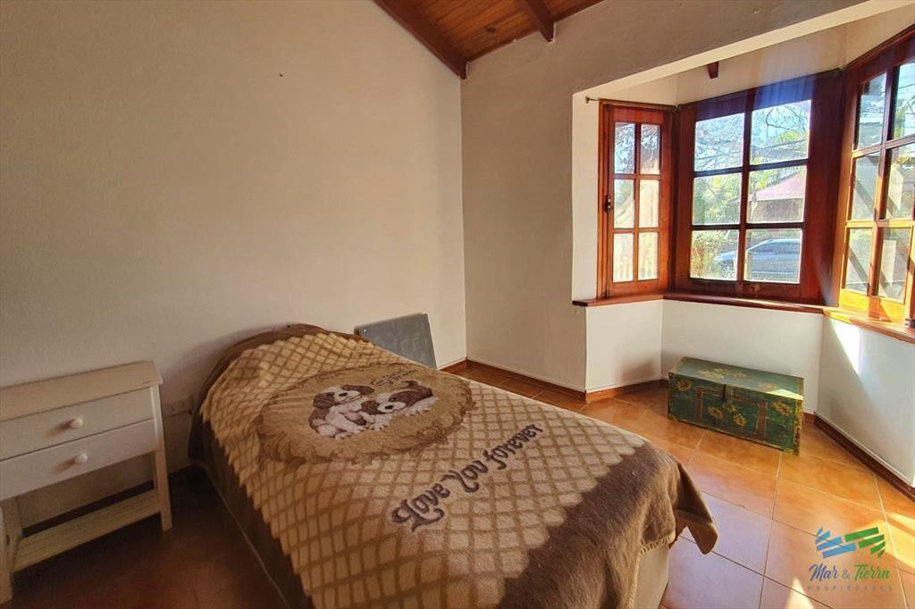 Venta de casa 3 dormitorios en barrio cantegril