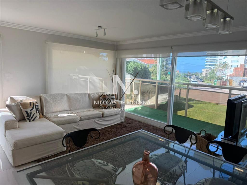 Oportunidad !! con amplia terraza con parrillero