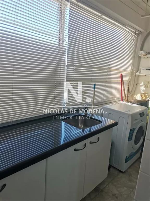 Departamento de 3 dormitorios y dependenia ,